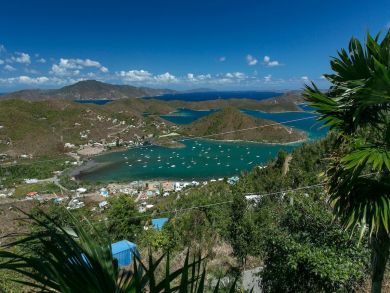 Coral Bay Luxury World Class Views